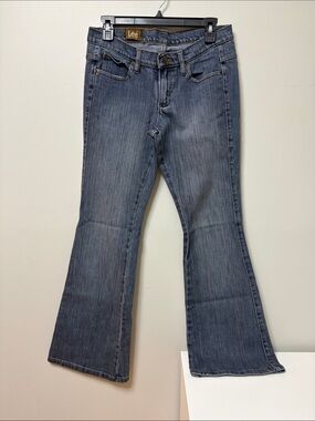 Lee Riders Women’s bootcut‎ denim Jeans Flare leg Mid-Rise Size 9X32